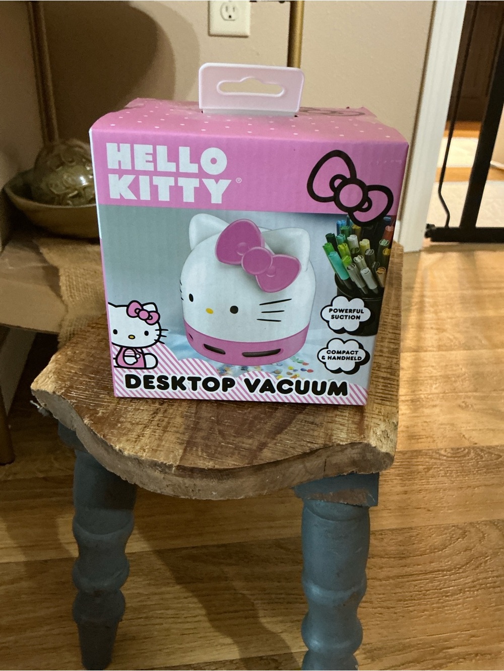 Hello Kitty White and Pink Mini Desktop Vacuum